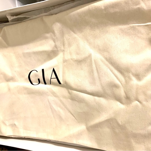 BNWT, GIA COUTURE BOOTS - Picture 5 of 11